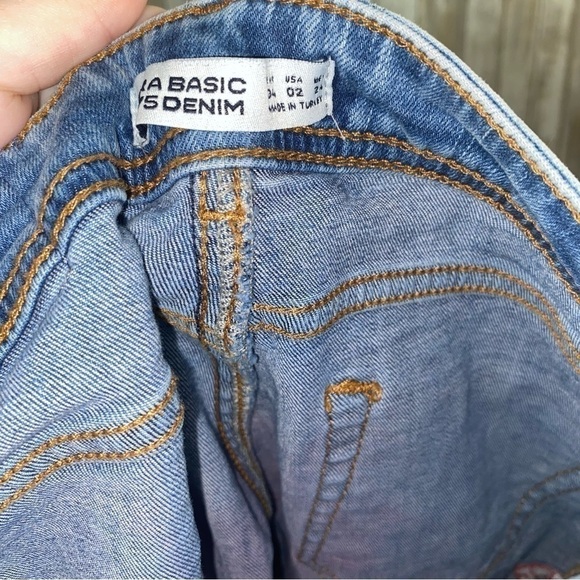 Zara Embroidered Floral Ankle Jeans - Picture 10 of 10